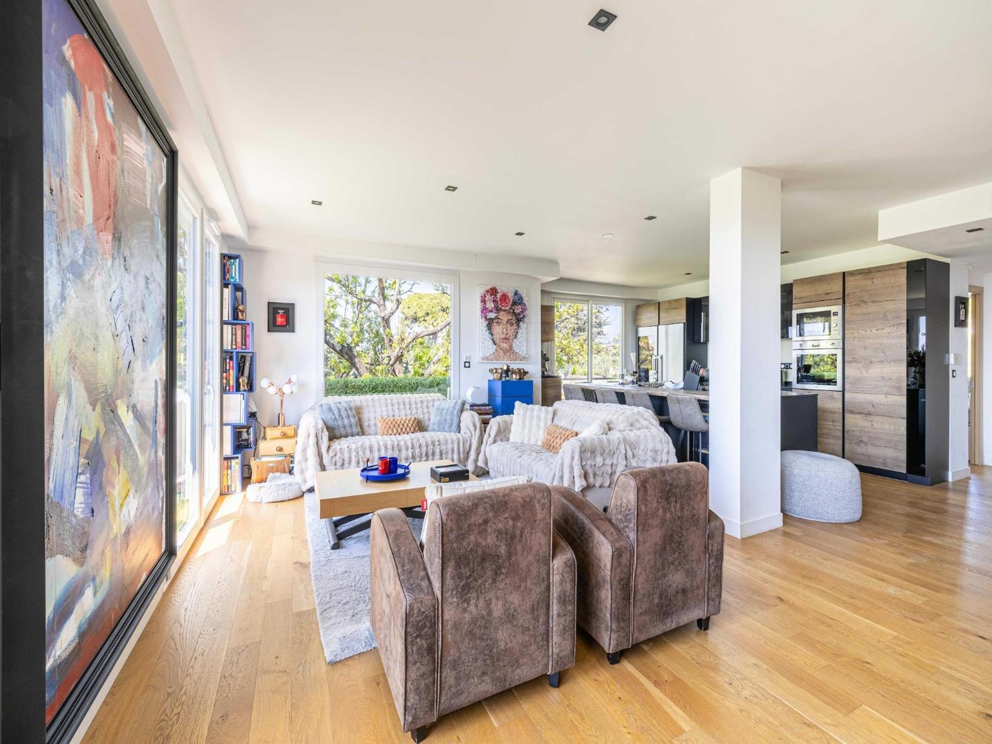 Modern Flat With Sea View - Ac- 2br- 4p - Cannes